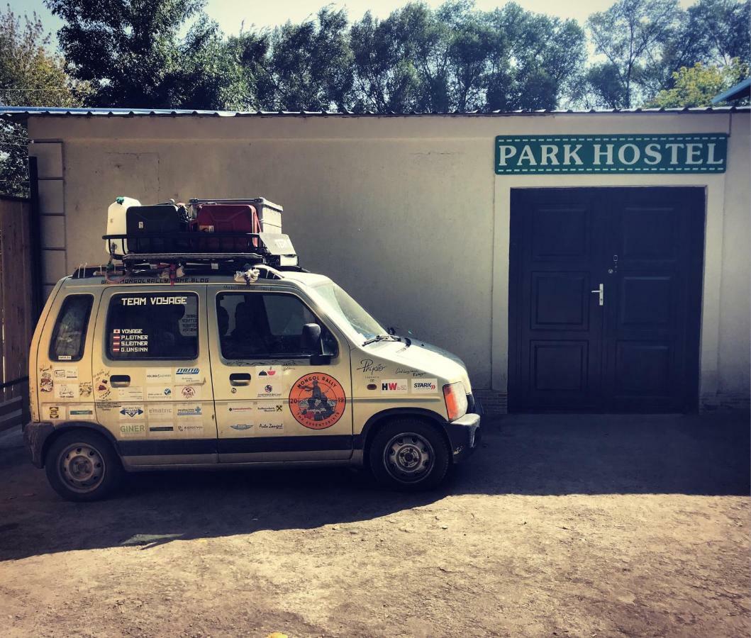 Park Hostel Oş Exterior foto
